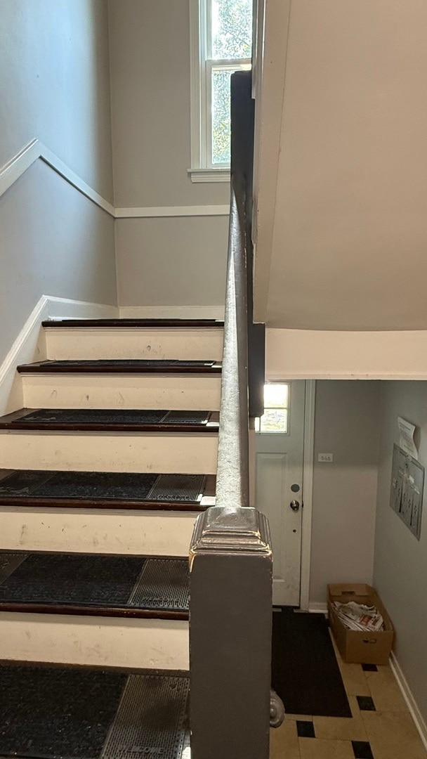 4856 Hull St, Skokie, IL 60077 - photo 4