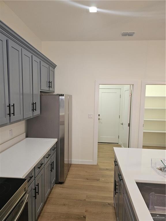 1004 N Trinity St, Edinburg, TX 78541 - photo 6