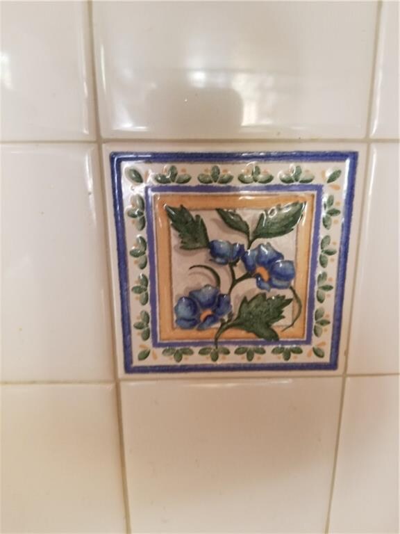 Tile detail in the kitchen