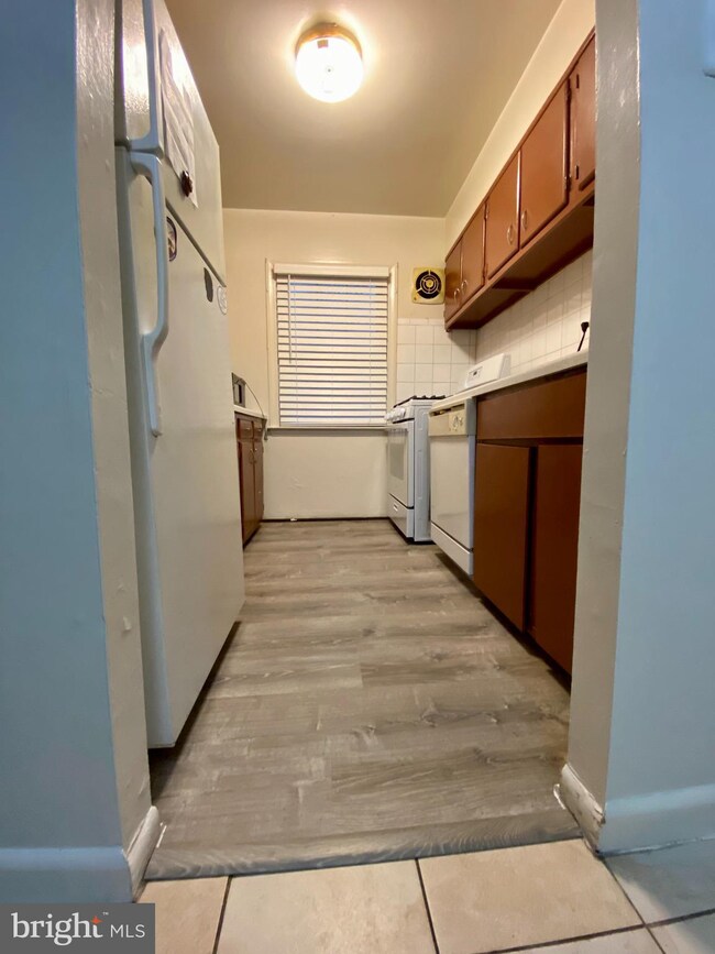 9459 Fairfax Blvd unit 103, Fairfax, VA 22031 - photo 6