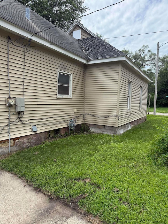 448 Cherry St, Waterloo, IA 50703 - photo 4