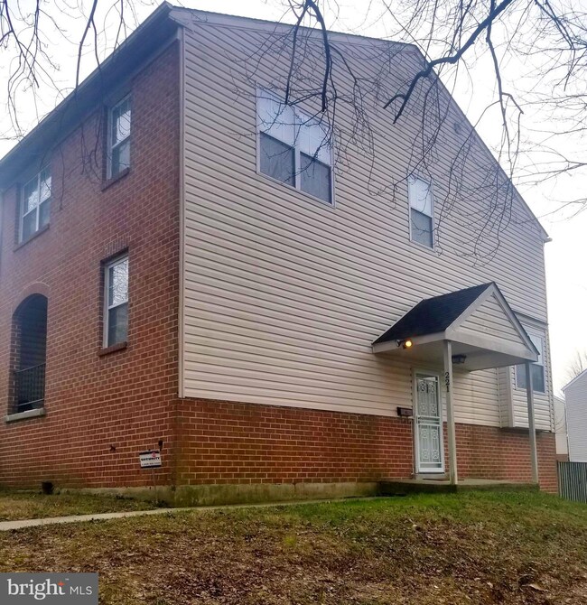 221 Castleton Terrace, Upper Marlboro, MD 20774 - photo 2