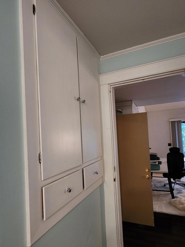 Dining Room Built-Ins