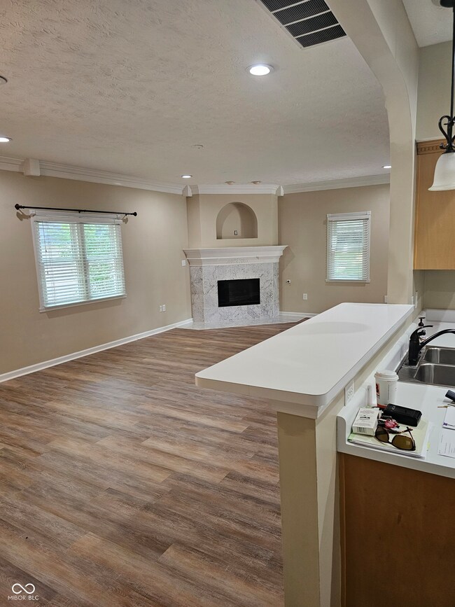 212 Walter St, Carmel, IN 46032 - photo 6