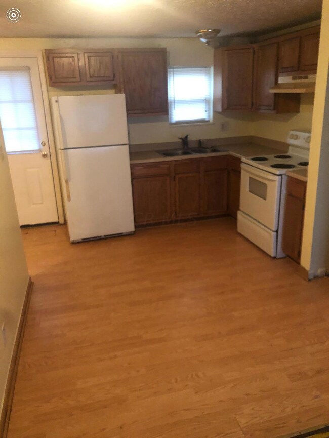 3033 kitchen 1