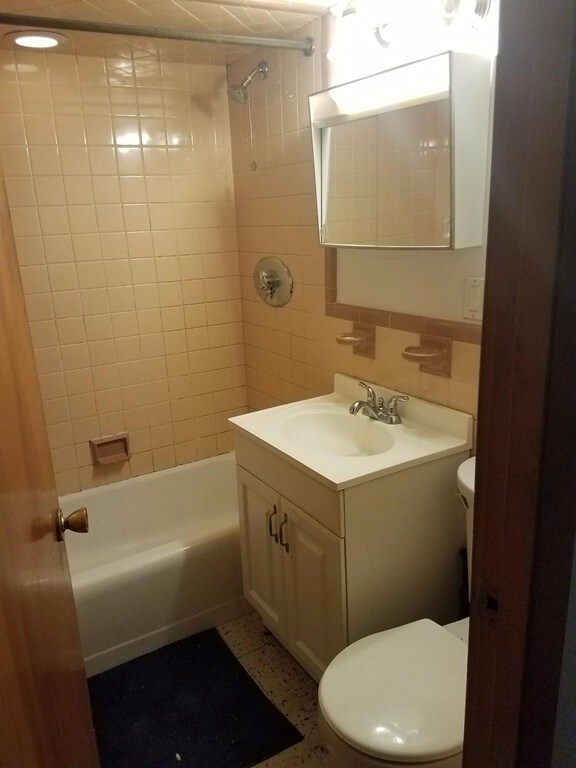 14 Curlew Rd unit E, Quincy, MA 02169 - photo 5