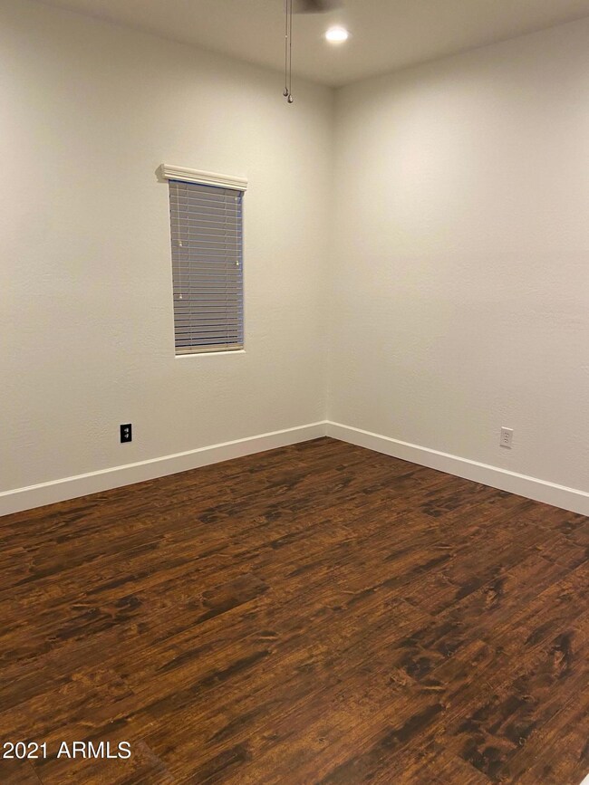 DOWNSTAIRS OFFICE - 411