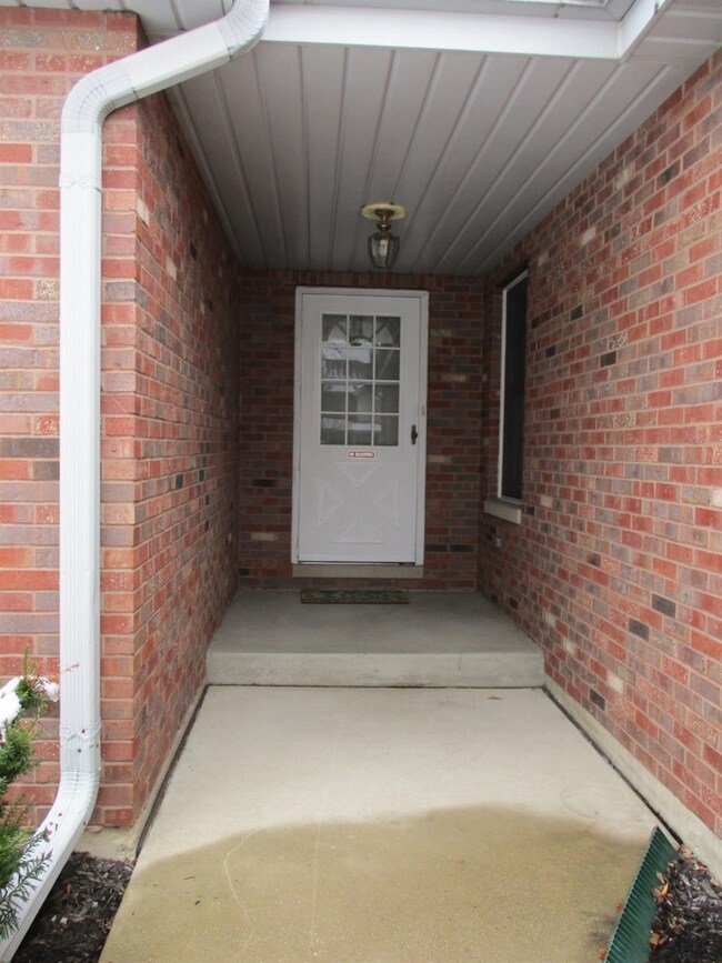 149 Valley View Ln, Dyer, IN 46311 - photo 2