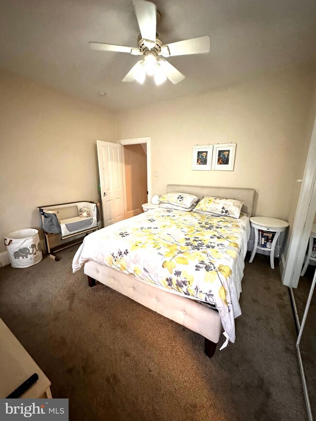 229 Chestnut St, Reading, PA 19611 - photo 7