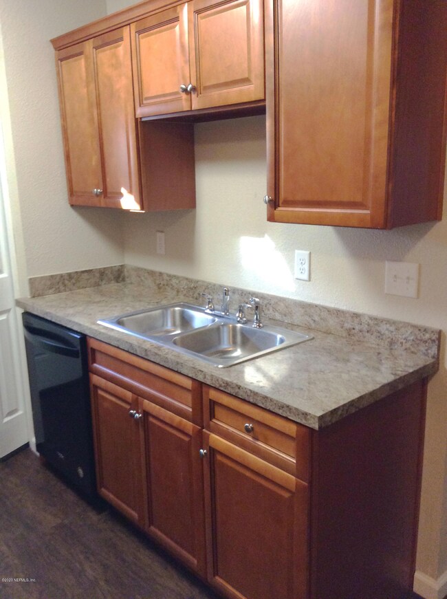 5338 Palmer Ave, Jacksonville, FL 32210 - photo 4