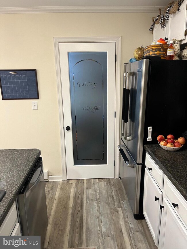 1463 Mountain Shadow Terrace, Fayetteville, PA 17222 - photo 5