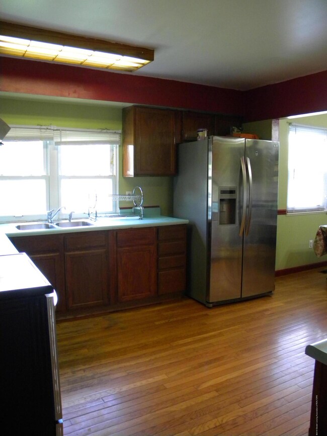 1232 Mel Ave, Lansing, MI 48911 - photo 4