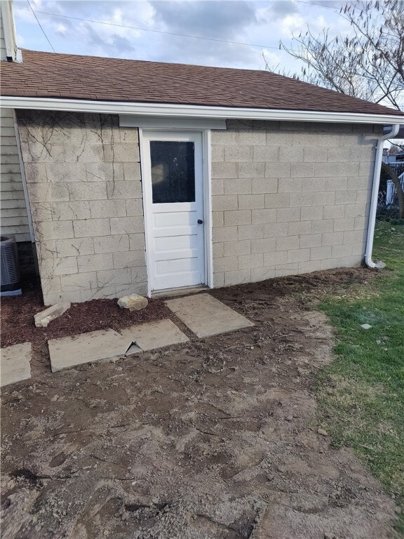 206 S 4th St, West Newton, PA 15089 - photo 4