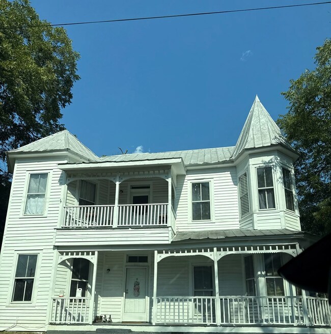 601 N Wayne St, Milledgeville, GA 31061 - photo 3