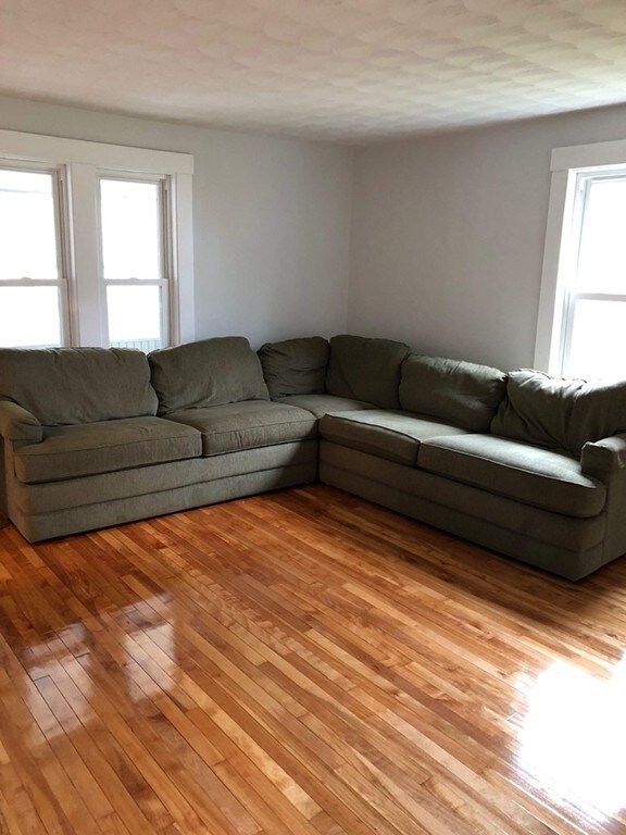 32 A St unit 1, Warren, MA 01092 - photo 4