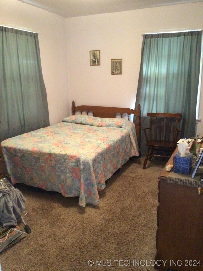 125 NE 5th St, Pryor, OK 74361 - photo 6