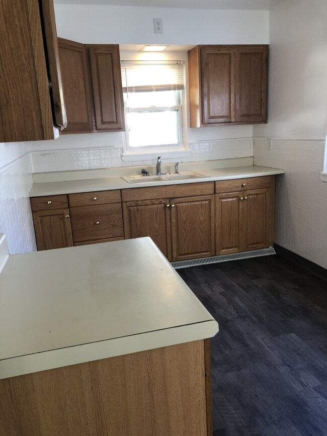 1715 E 25th St, Muncie, IN 47302 - photo 3