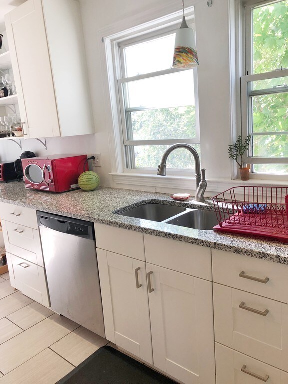 11 Taylor St unit 1, Quincy, MA 02170 - photo 6