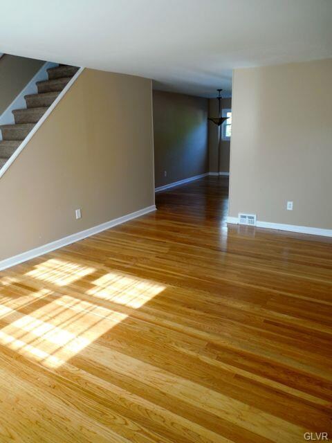 1952 Baker Dr, Allentown, PA 18103 - photo 2
