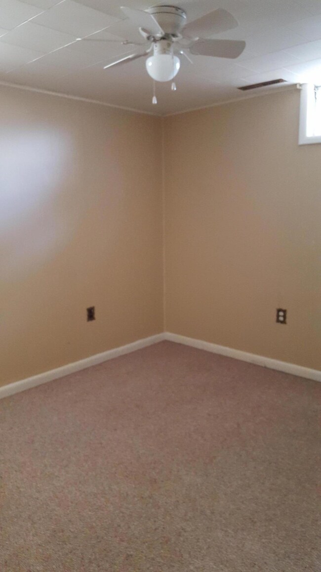 Bedroom-Office