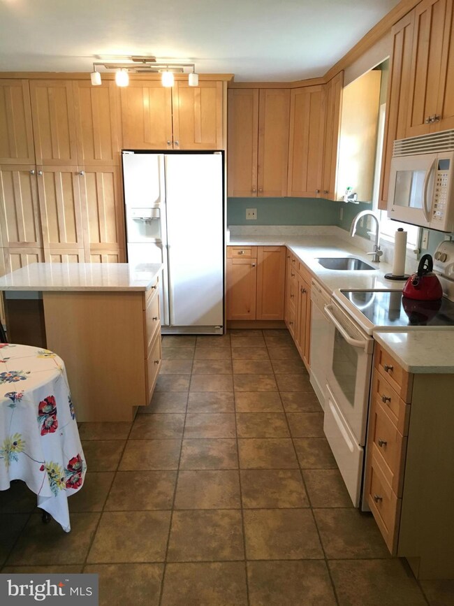 13233 Glendale Dr, Hagerstown, MD 21742 - photo 6