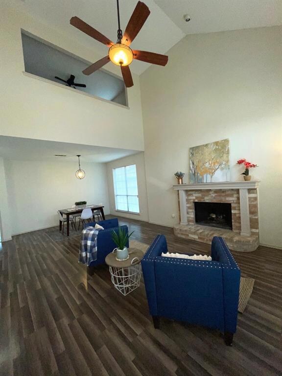 Living area-formal dining with soaring vaulted cei