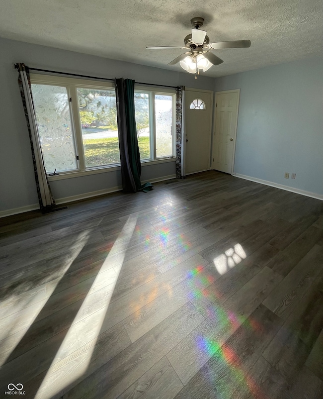 624 Sweetbriar Ave, Whiteland, IN 46184 - photo 4