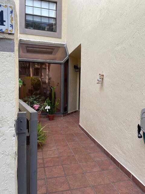 3535 Magellan Cir unit 524, Miami, FL 33180 - photo 7