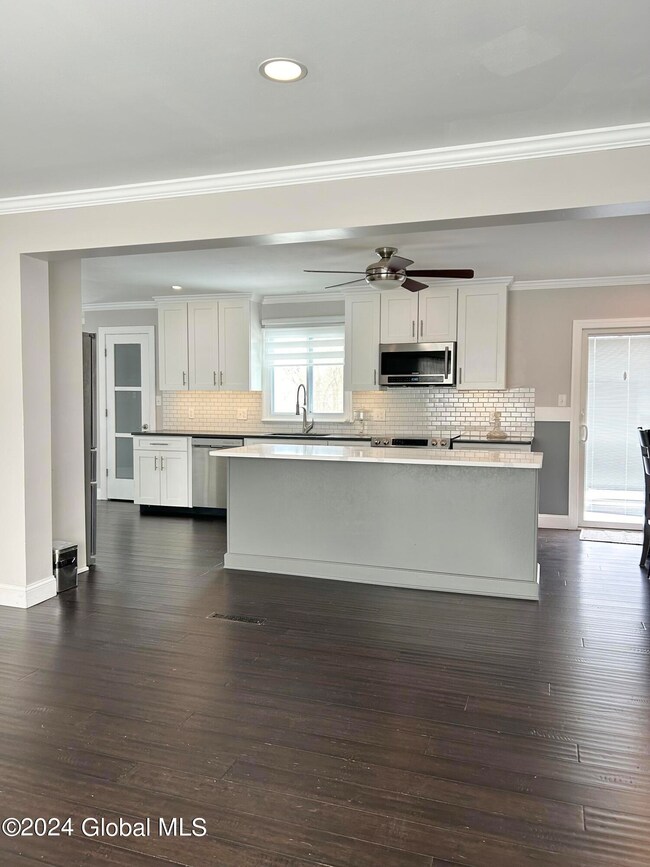 18 Northgate Dr, Albany, NY 12203 - photo 3