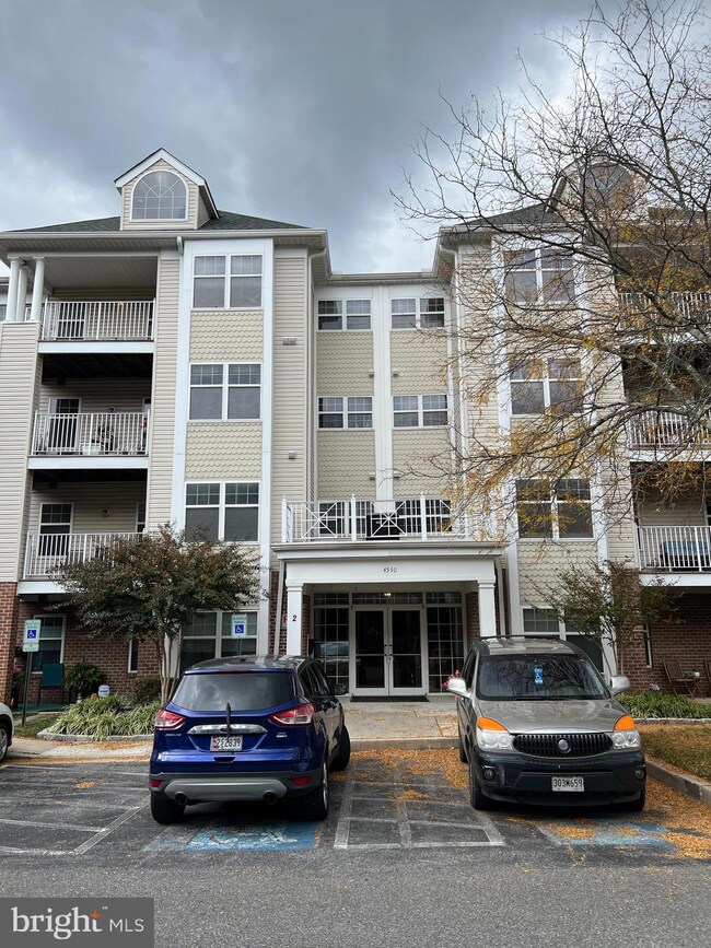 4550 Chaucer Way unit 305, Owings Mills, MD 21117 - photo 2