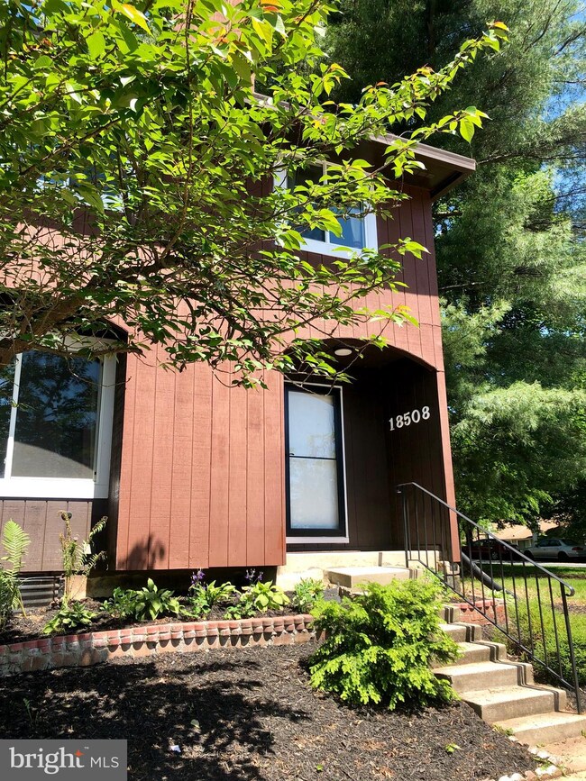 18508 Sparrows Point Place, Germantown, MD 20874 - photo 3