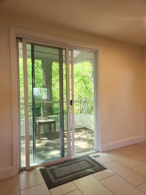 714 Circuit St unit 2, Hanover, MA 02339 - photo 6