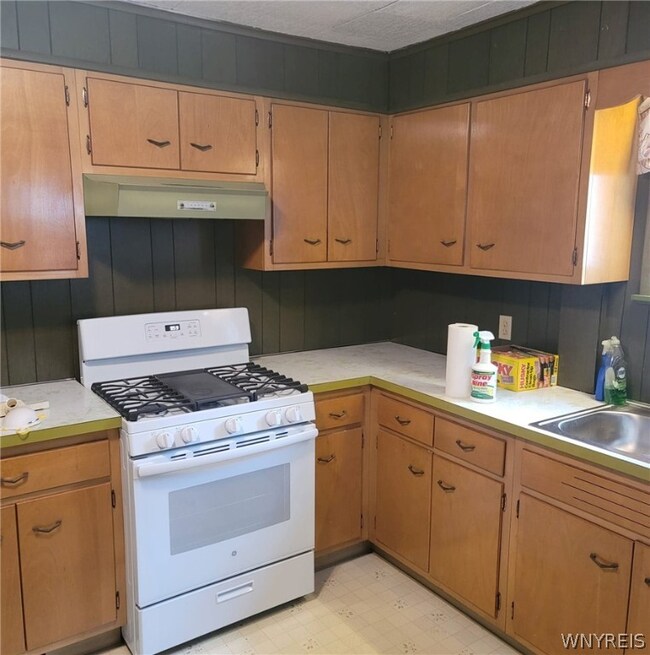 190 Amber St, Buffalo, NY 14220 - photo 7