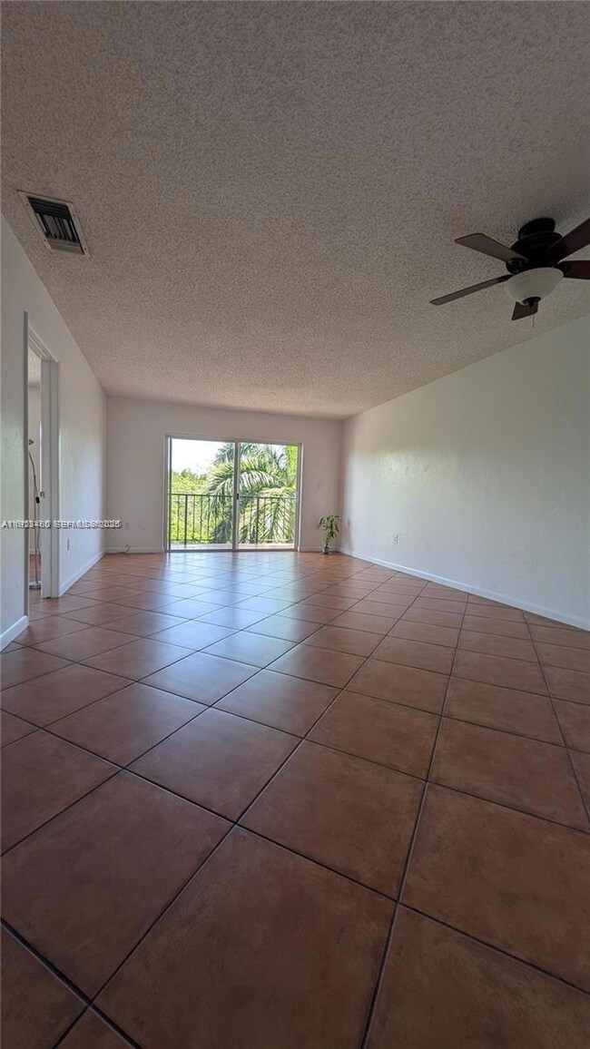 2600 NE 135th St unit 4E-A, North Miami, FL 33181 - photo 7