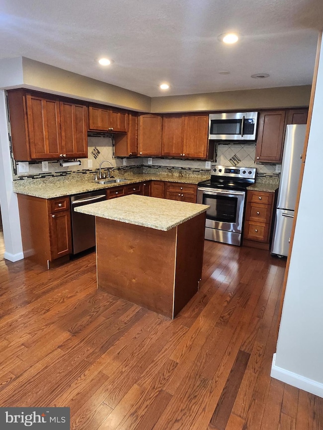 3529 Laurel View Ct, Laurel, MD 20724 - photo 6