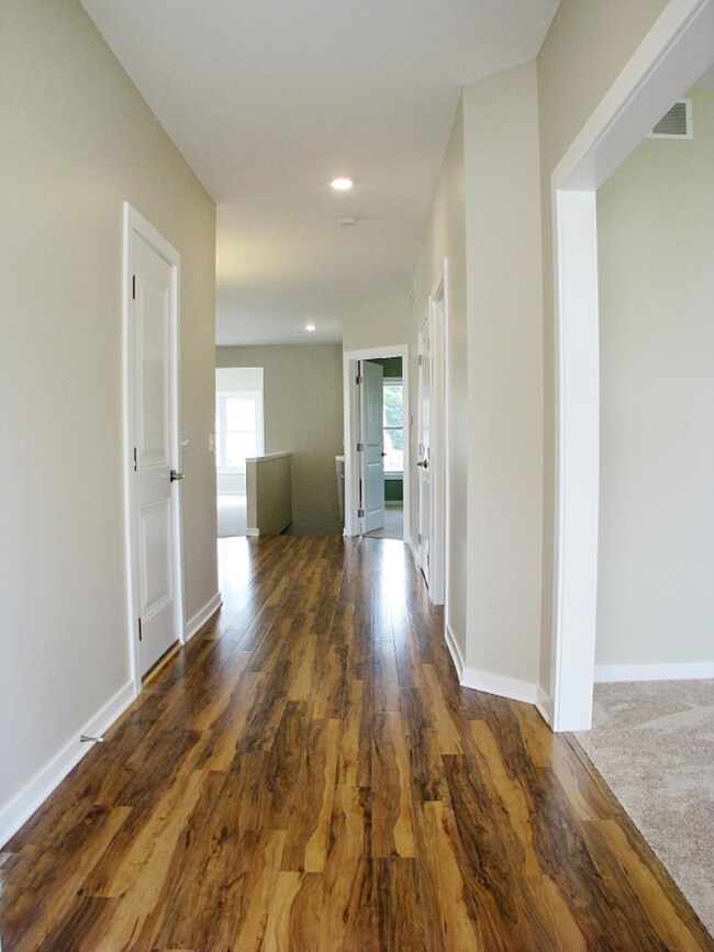 Foyer-front