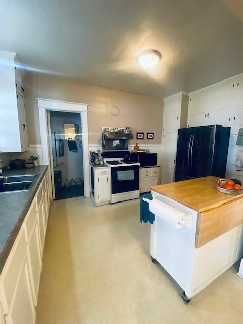 134 N Spring St, Loudonville, OH 44842 - photo 2