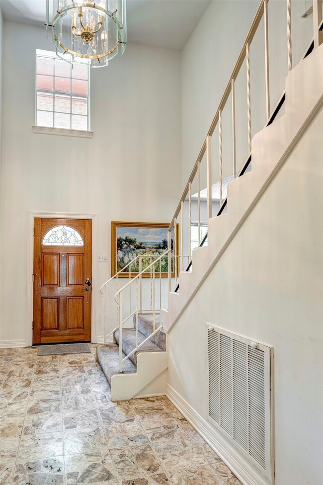 11902 Doncaster Rd, Houston, TX 77024 - photo 4