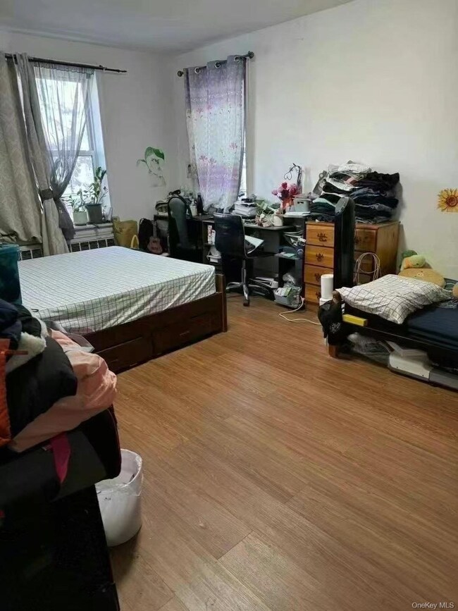 4240 Bowne St unit 2J, Flushing, NY 11355 - photo 6