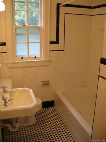 412 S Center St, Statesville, NC 28677 - photo 6