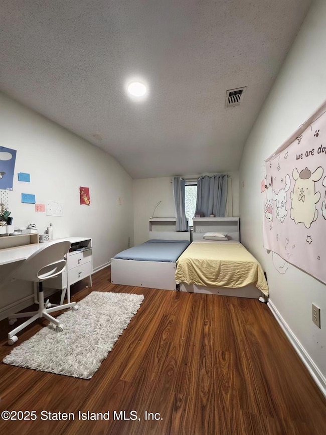 439 Ilyssa Way, Staten Island, NY 10312 - photo 6