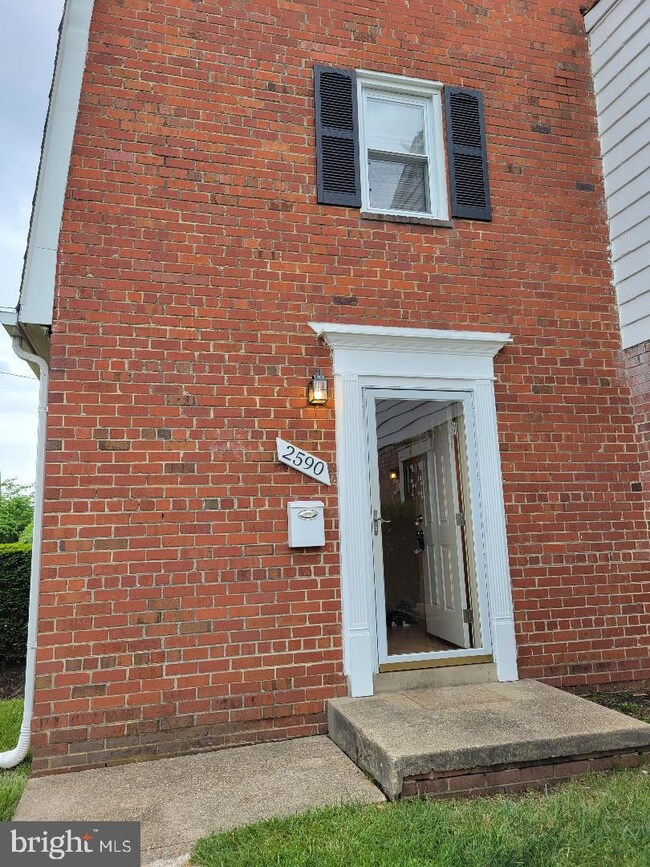 2590 Iverson St, Temple Hills, MD 20748 - photo 2