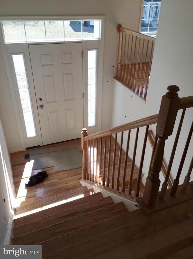 737 Bristol Dr, Greencastle, PA 17225 - photo 2