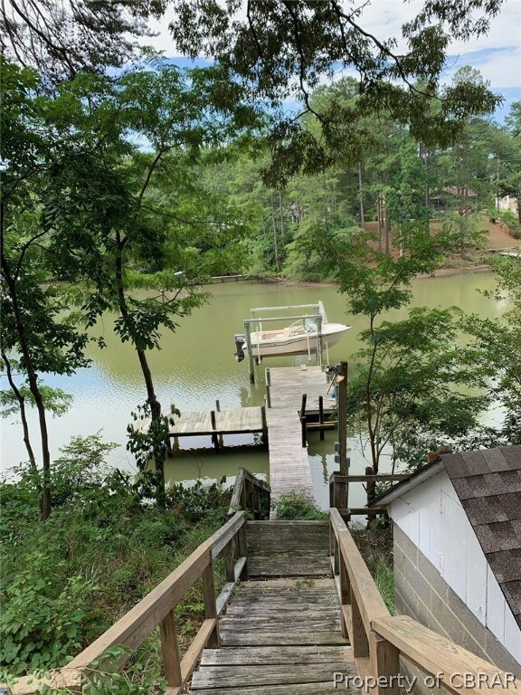 Pier, lift and shot of the shed for storage.