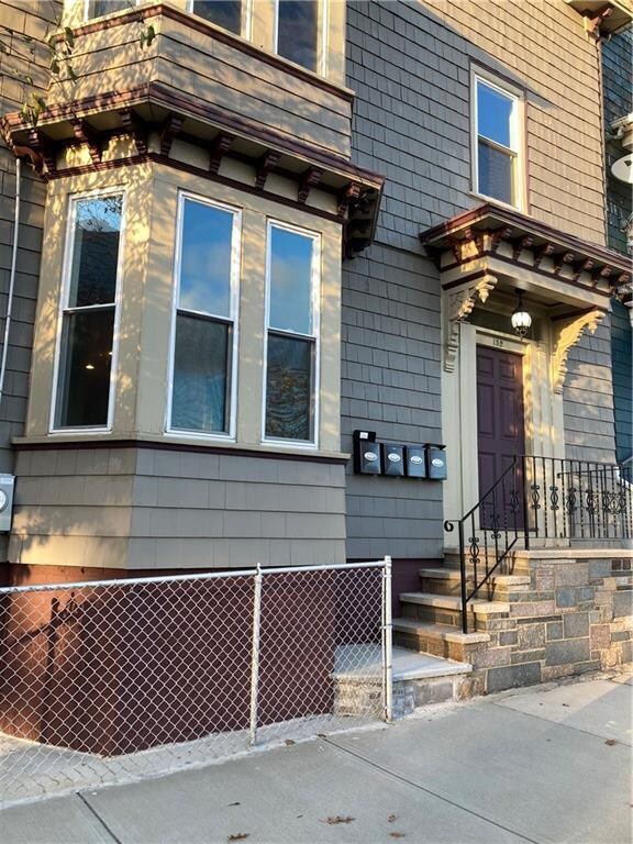 152 George m Cohan Blvd unit 3, Providence, RI 02903 - photo 2