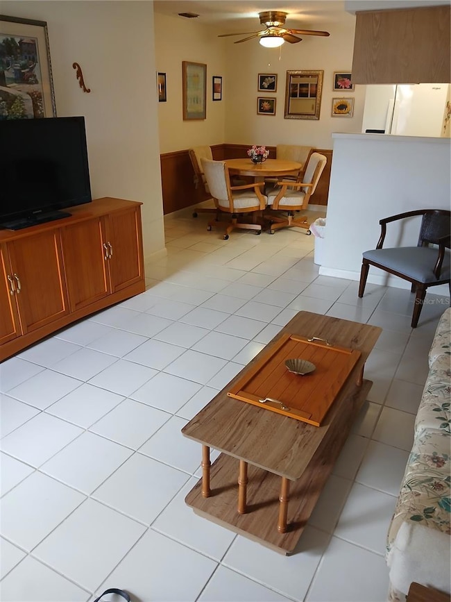 6050 Chesham Dr unit 3, New Port Richey, FL 34653 - photo 3