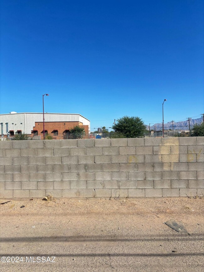 108 W 30th St unit 17, Tucson, AZ 85713 - photo 4