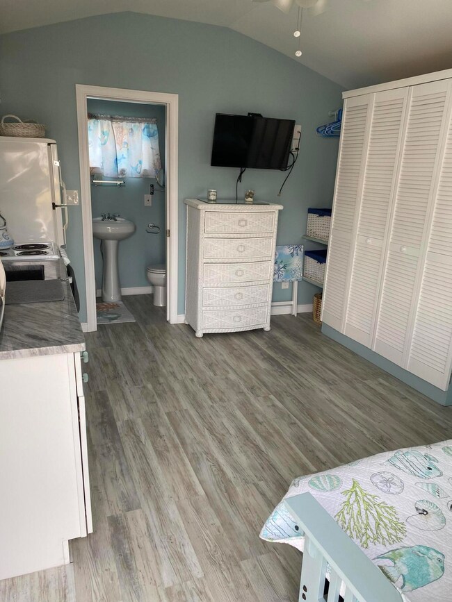 333 Long Sands Rd unit 6, York, ME 03909 - photo 5