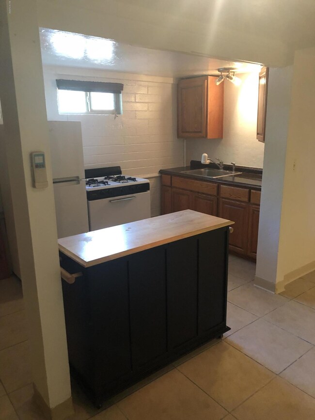 B6125609-E1AE-45B0-A046-53A4F00C1886