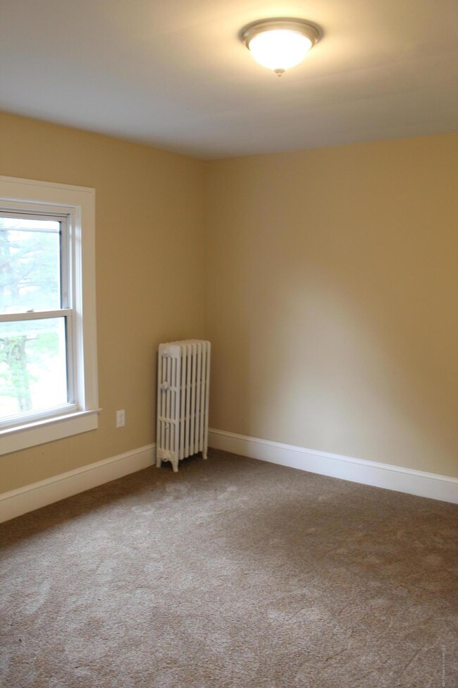 1107 E Filbert St, Archbald, PA 18403 - photo 6